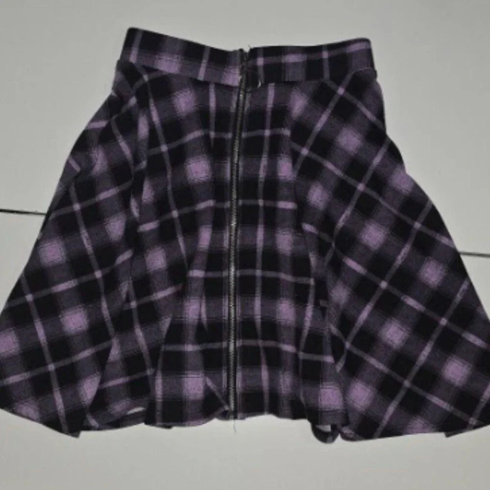 XS - Hot Topic Midnight Hour Pink and Black Plaid Pleated Mini Skirt Polyester - Picture 2 of 8